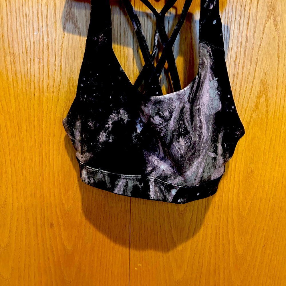 Old Navy Active sports bra. Mint condition.
